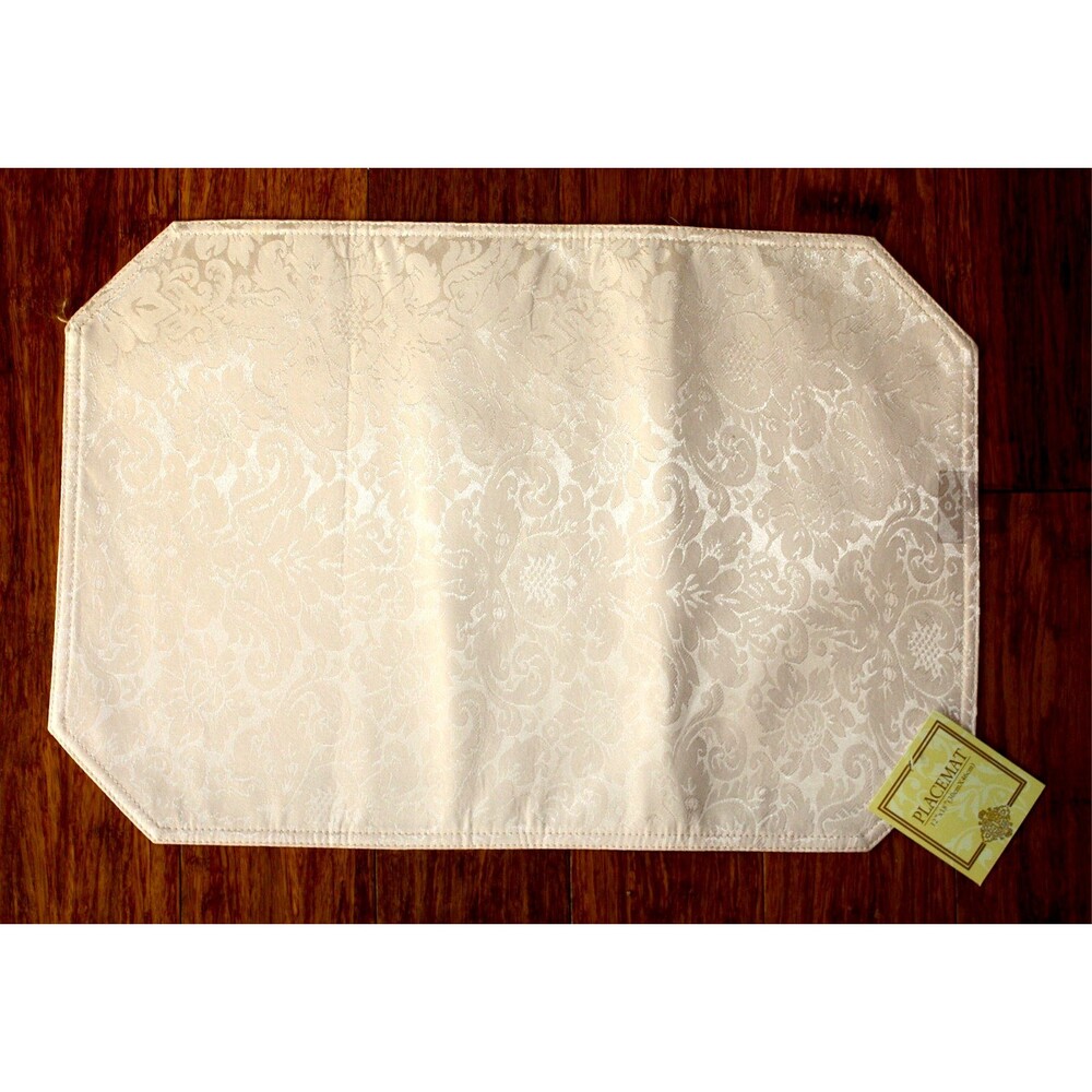 NWT Set of 4 Table Mats / Placemats ~ 12" x 18" Light Beige Damask Style #03
